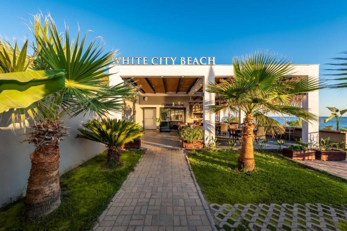 White City Beach Hotel