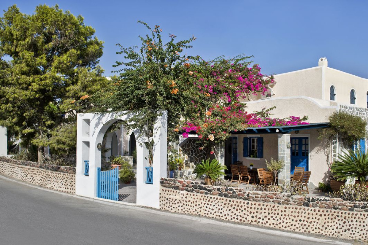 Paradise Resort Santorini