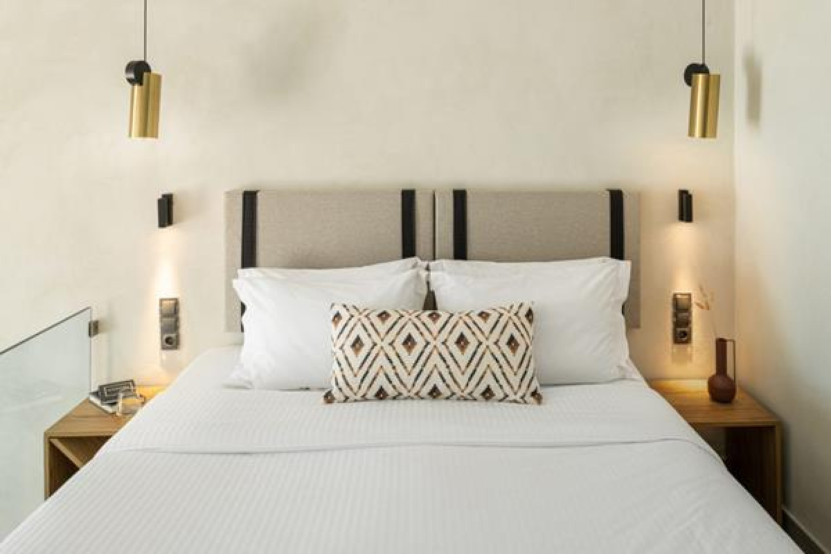 Akrotiri Olympos Luxury Suites