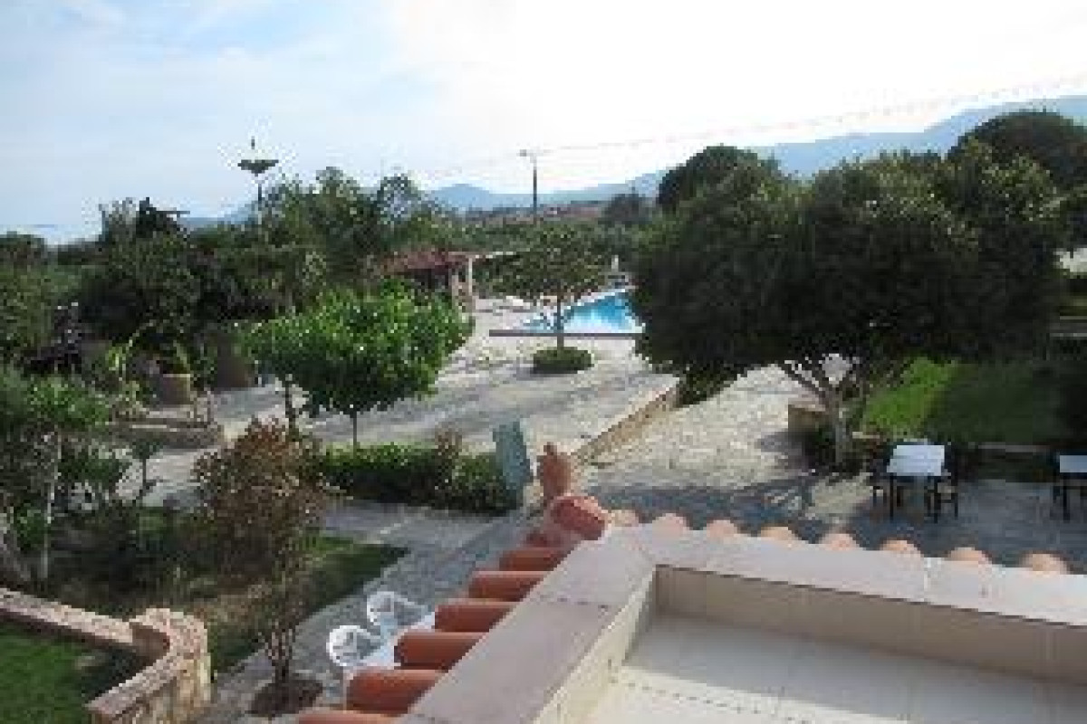 Daniel Hotel (Kalamaki)