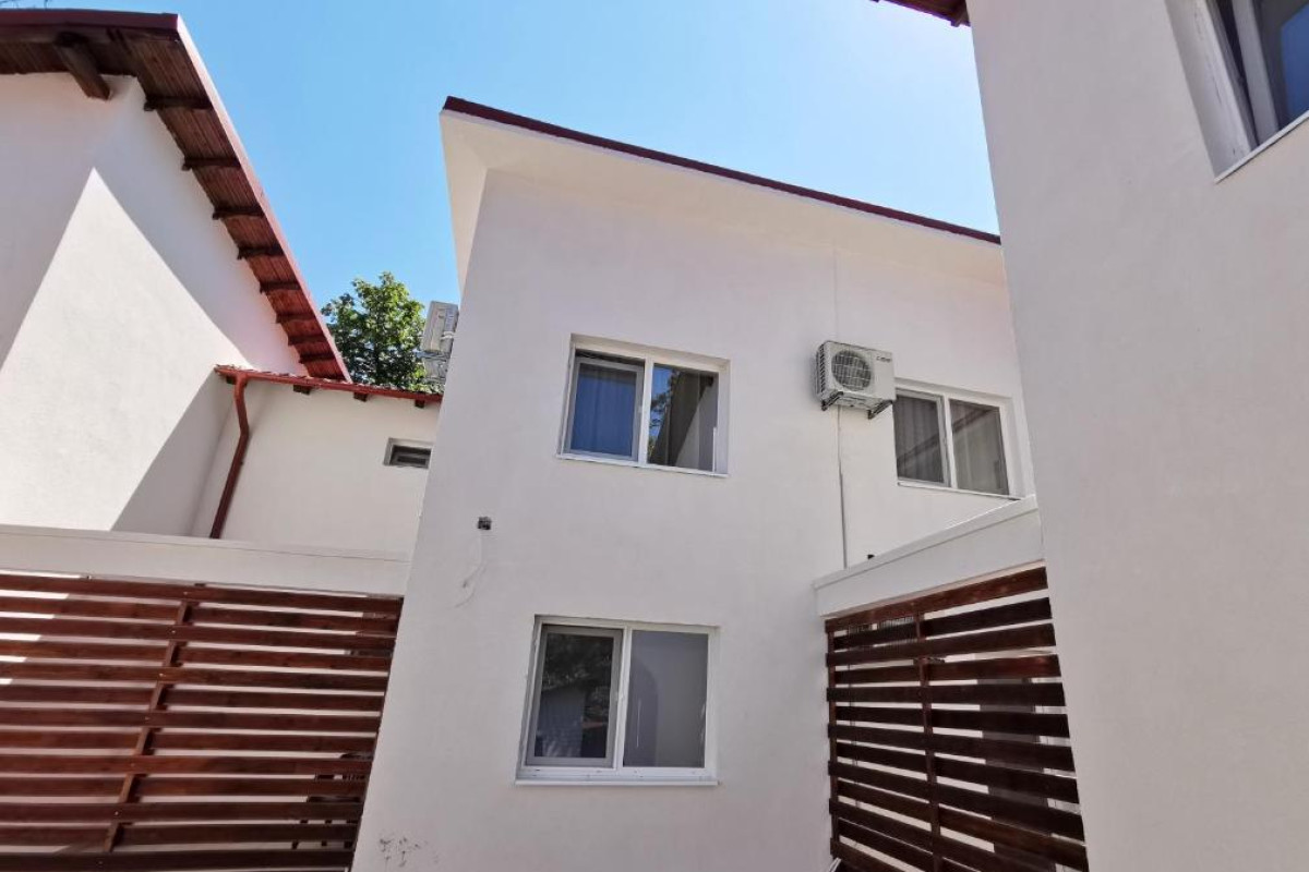 Apartamente Liliacul
