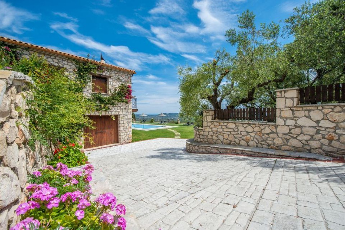 Agrikia Villa - Varvarigos Houses