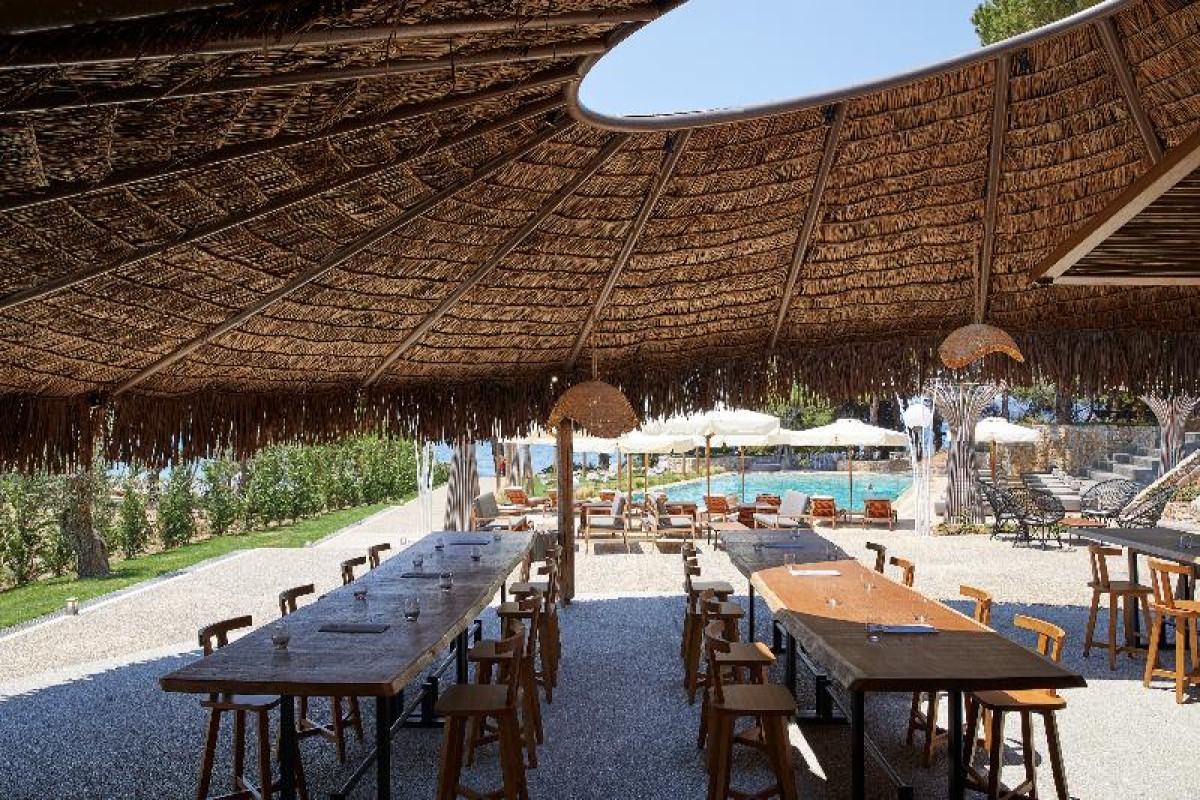 Elivi Skiathos (Koukounaries)