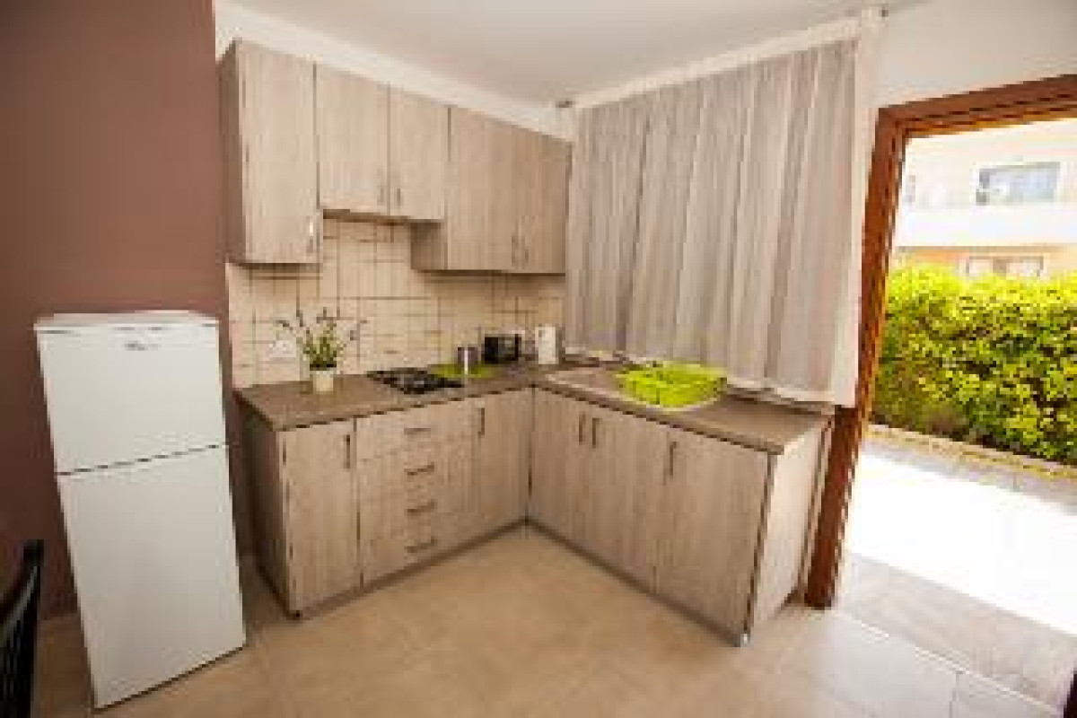 CRYSTALLO APARTMENTS