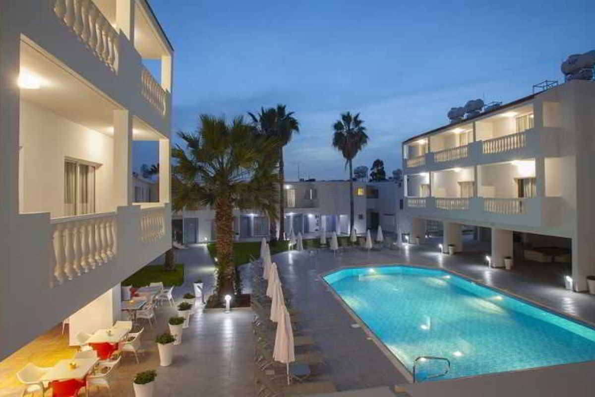 PRINCESSA VERA HOTEL APARTMENTS
