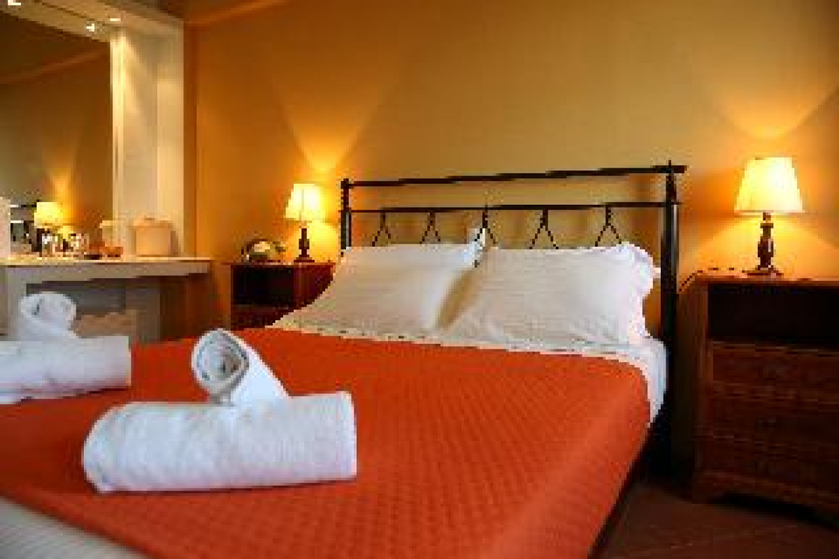 SUNRISE INN HOTEL