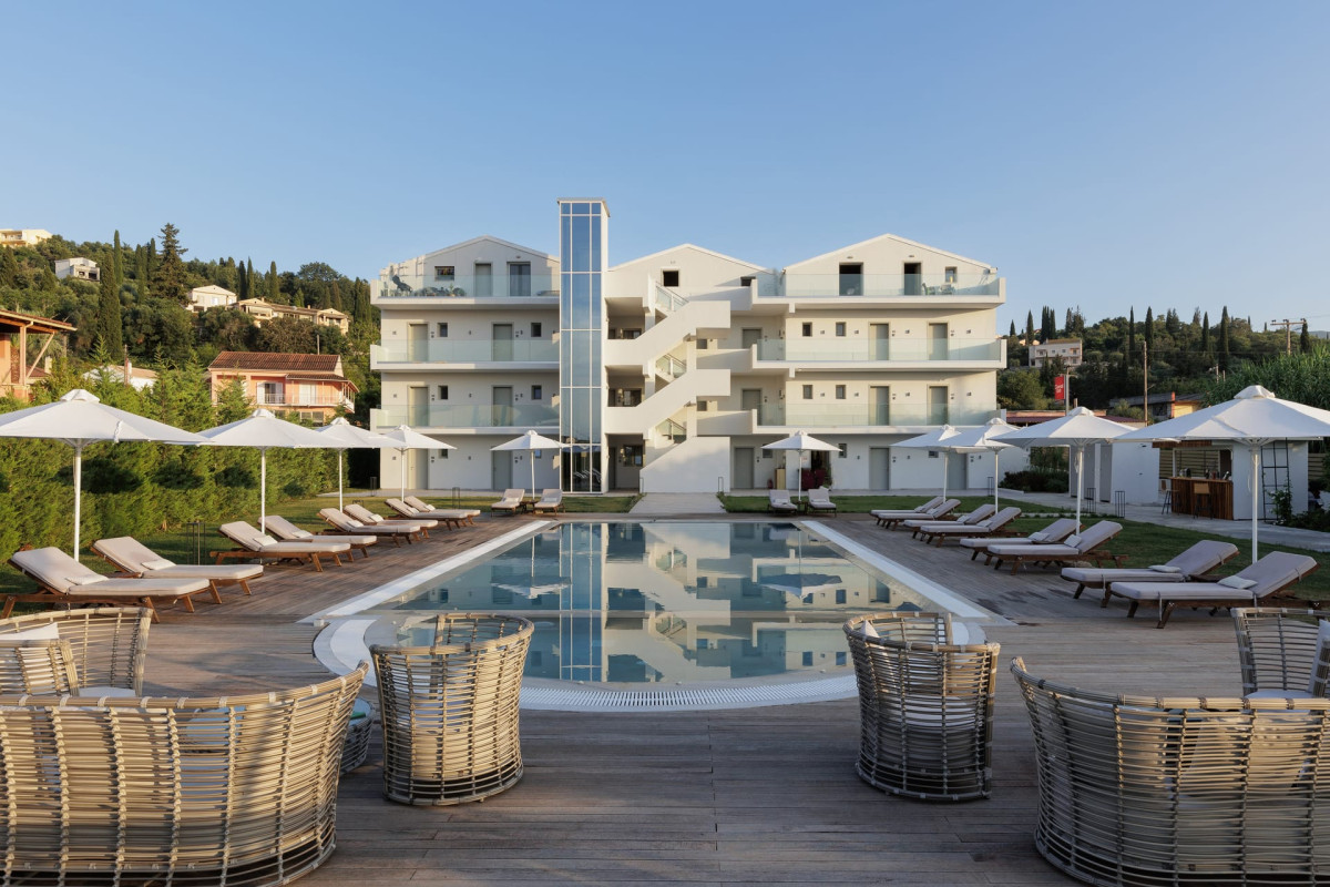 V Luxury Suites Corfu