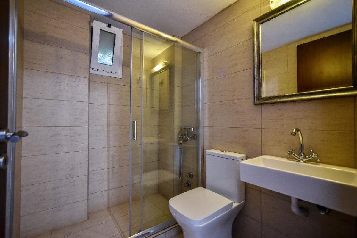 Iraklis Apartments