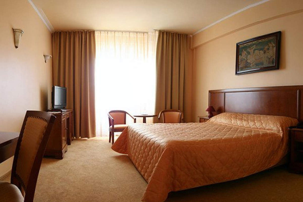 HOTEL MAXIM