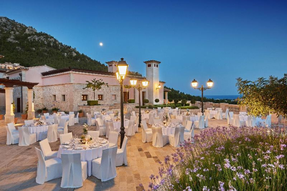 Cap Vermell Grand
