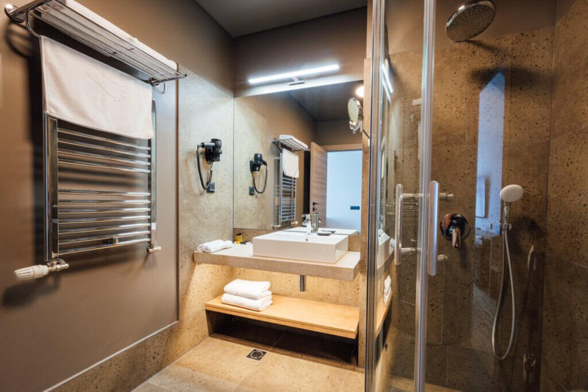 PEAKTURE HOTEL