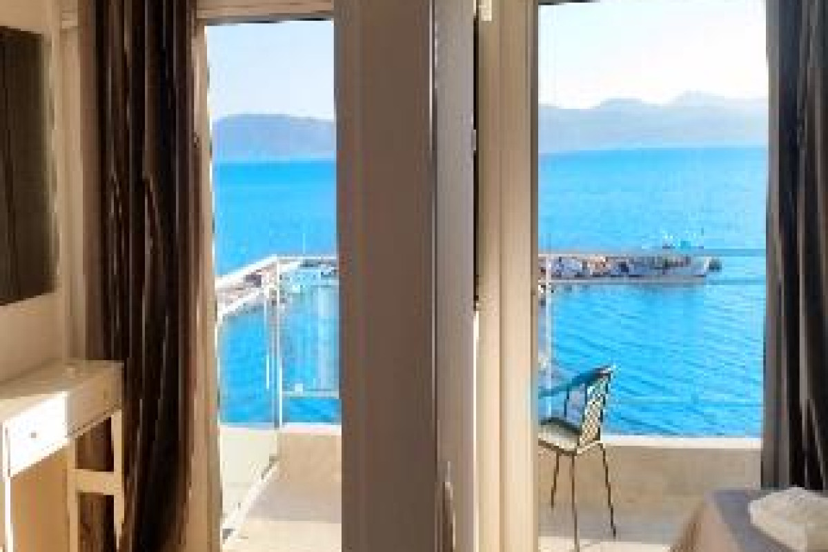 Porto Evia Boutique Hotel