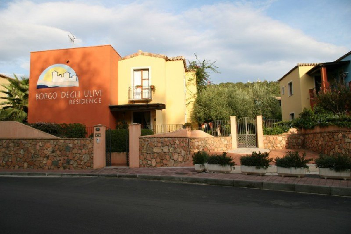 BORGO DEGLI ULIVI RESIDENCE