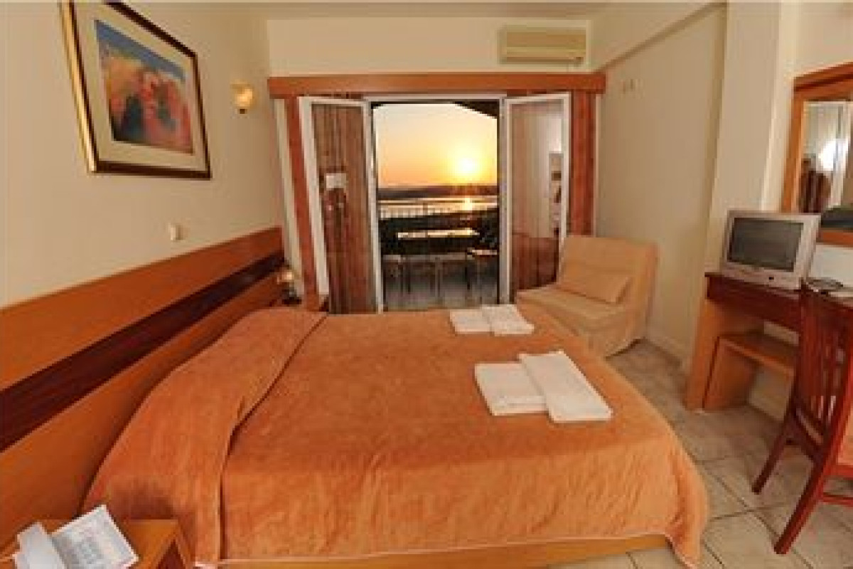 CORFU HELLINIS HOTEL