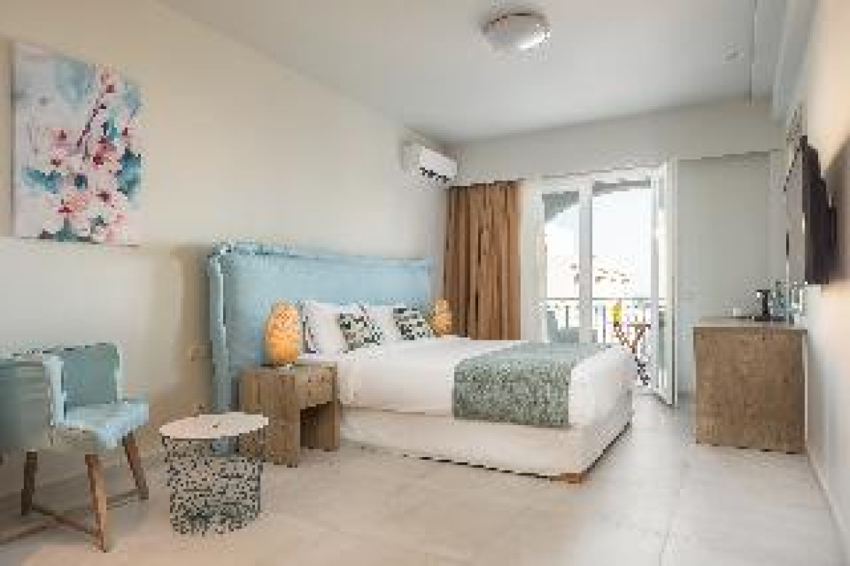 GOLDEN MARE RESORT