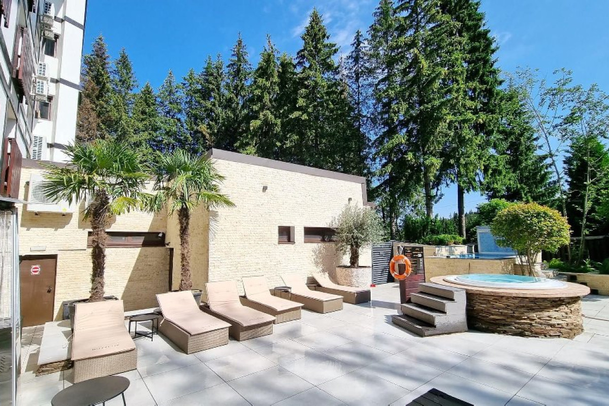 HOTEL ELEXUS PREDEAL