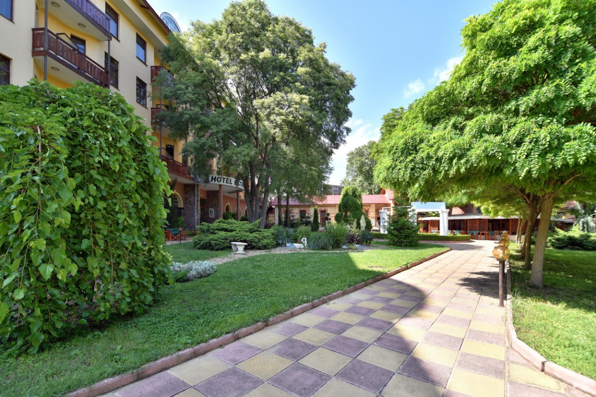 Estreya Residence (St.Constantin:E) 4*