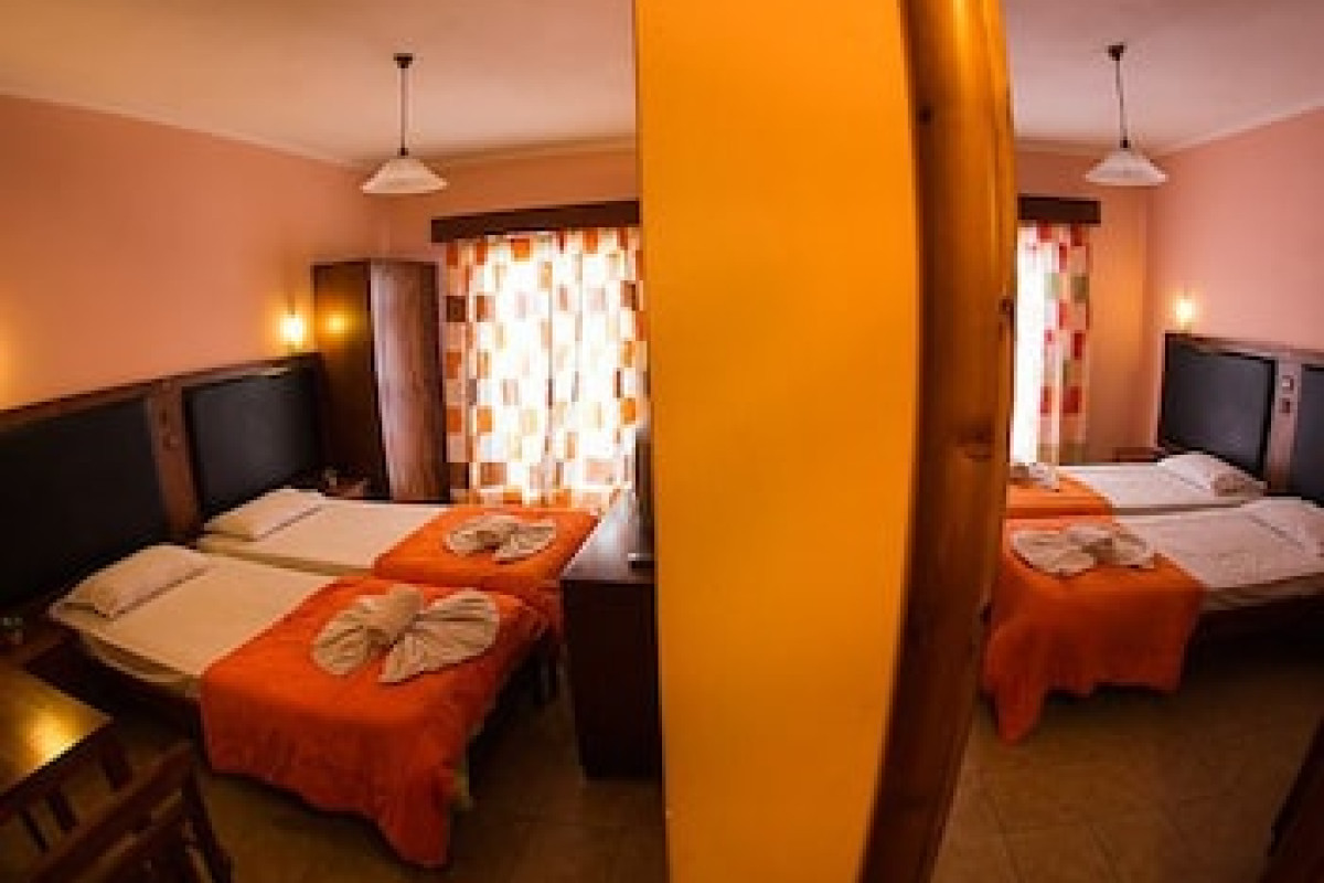 AGOULOS INN