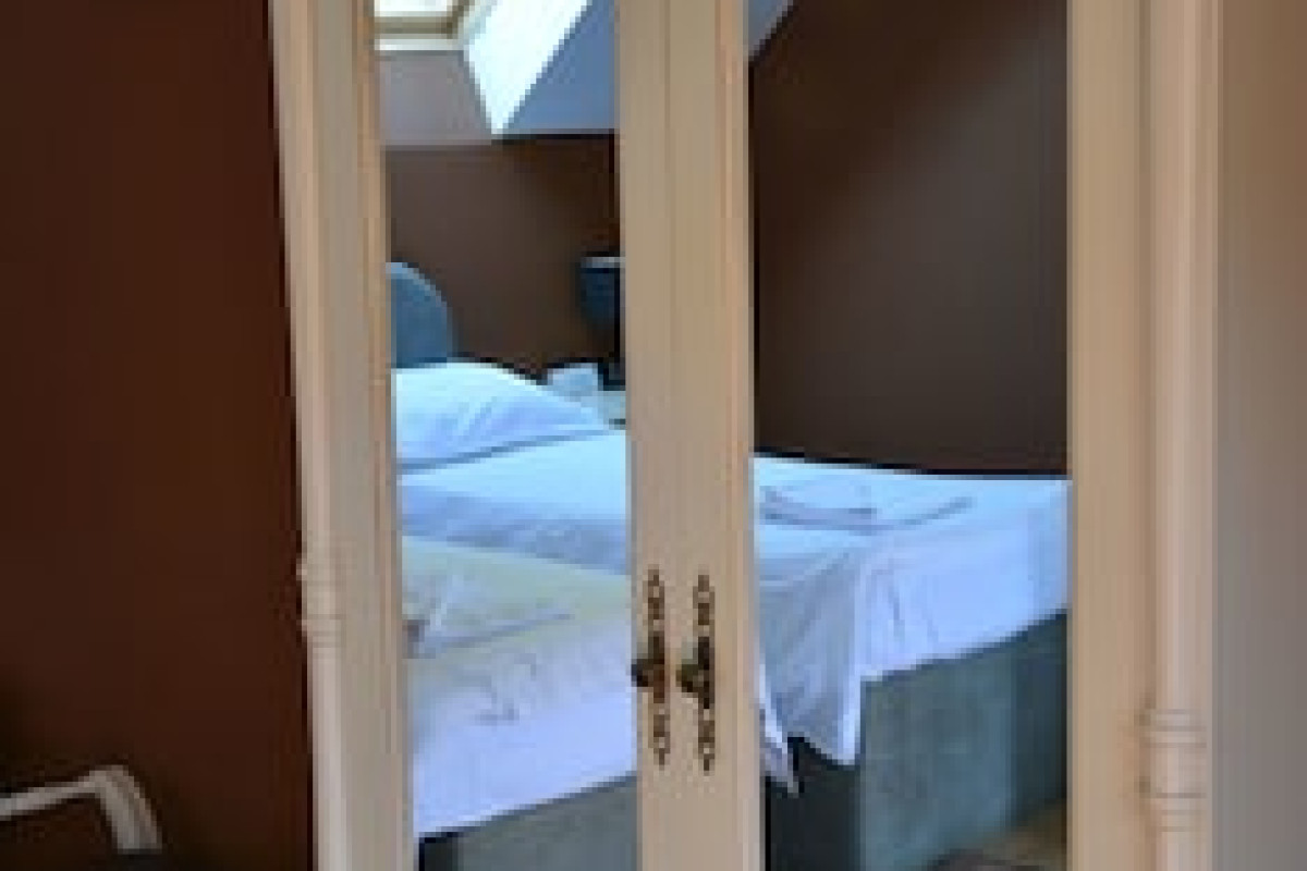 CRISTIAN INN