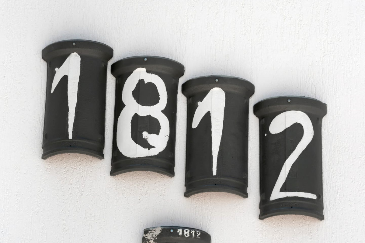 1812 Caves n Mansion