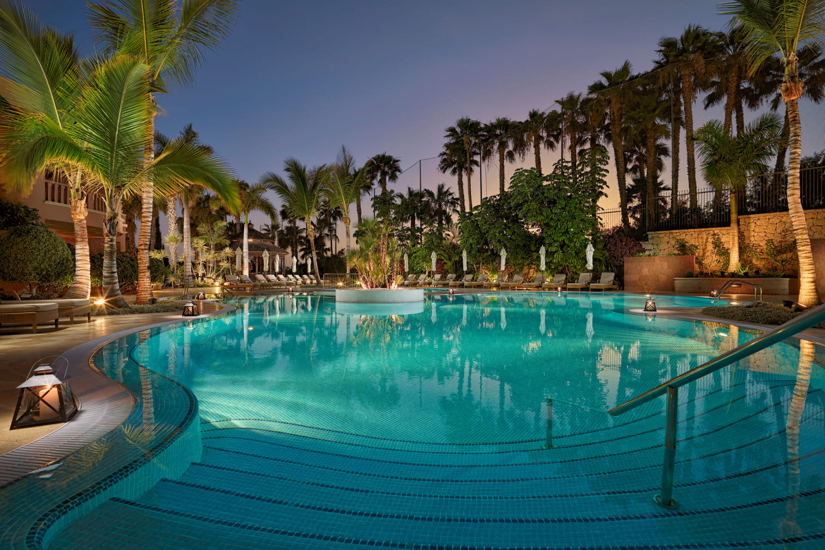 1881 Tenerife Madrigueras Golf Hotel