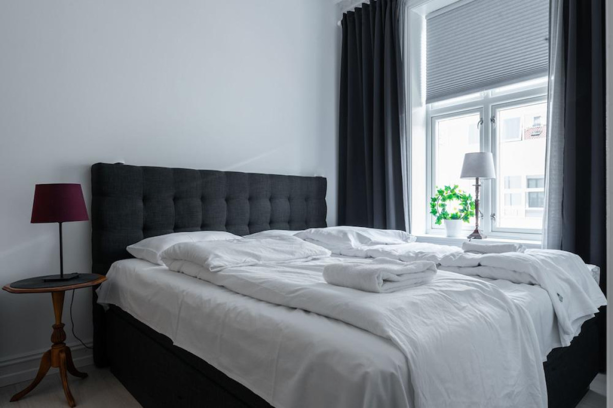 2 bedroom apartment 8 guests