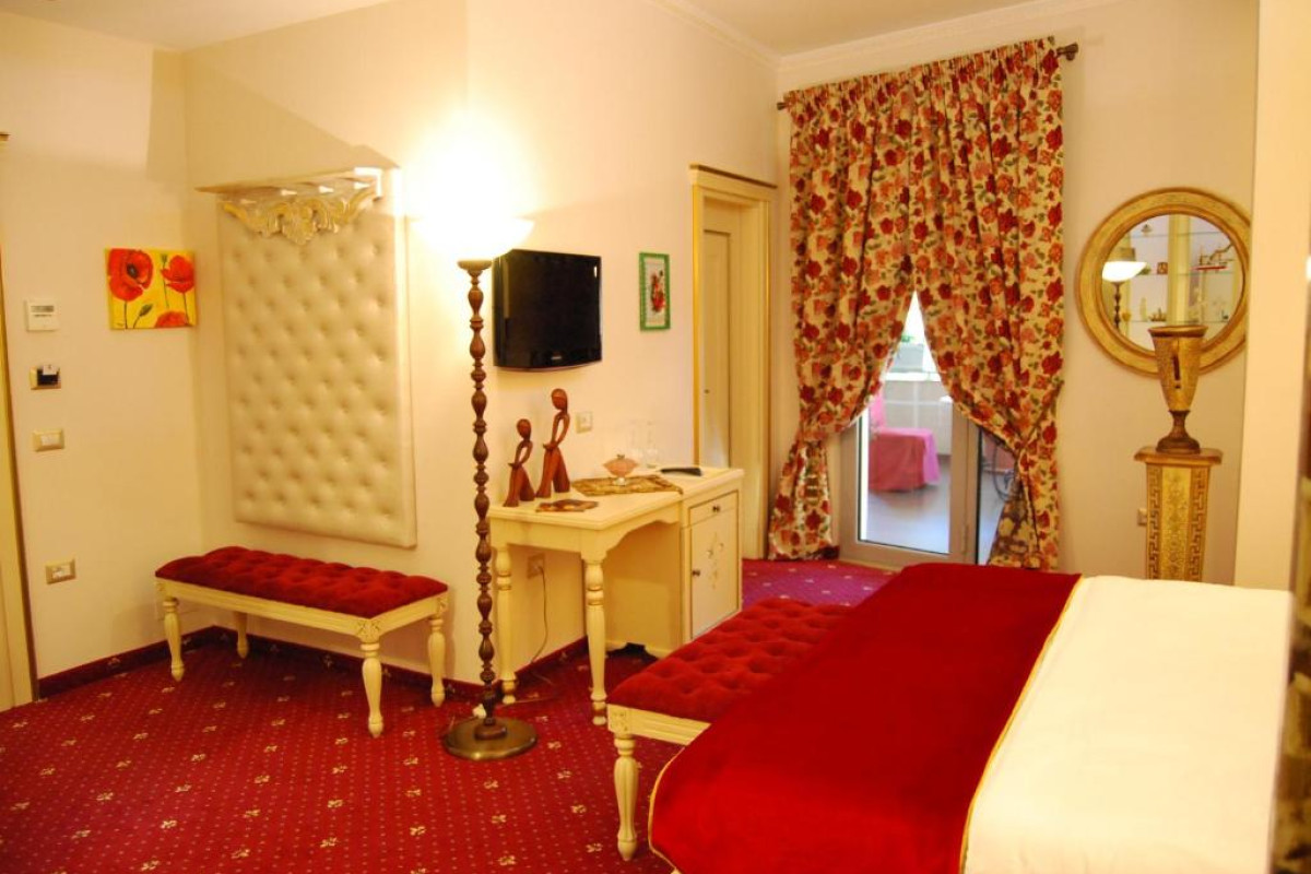Hotel 2 KITARRAT Boutique Hotel & SPA