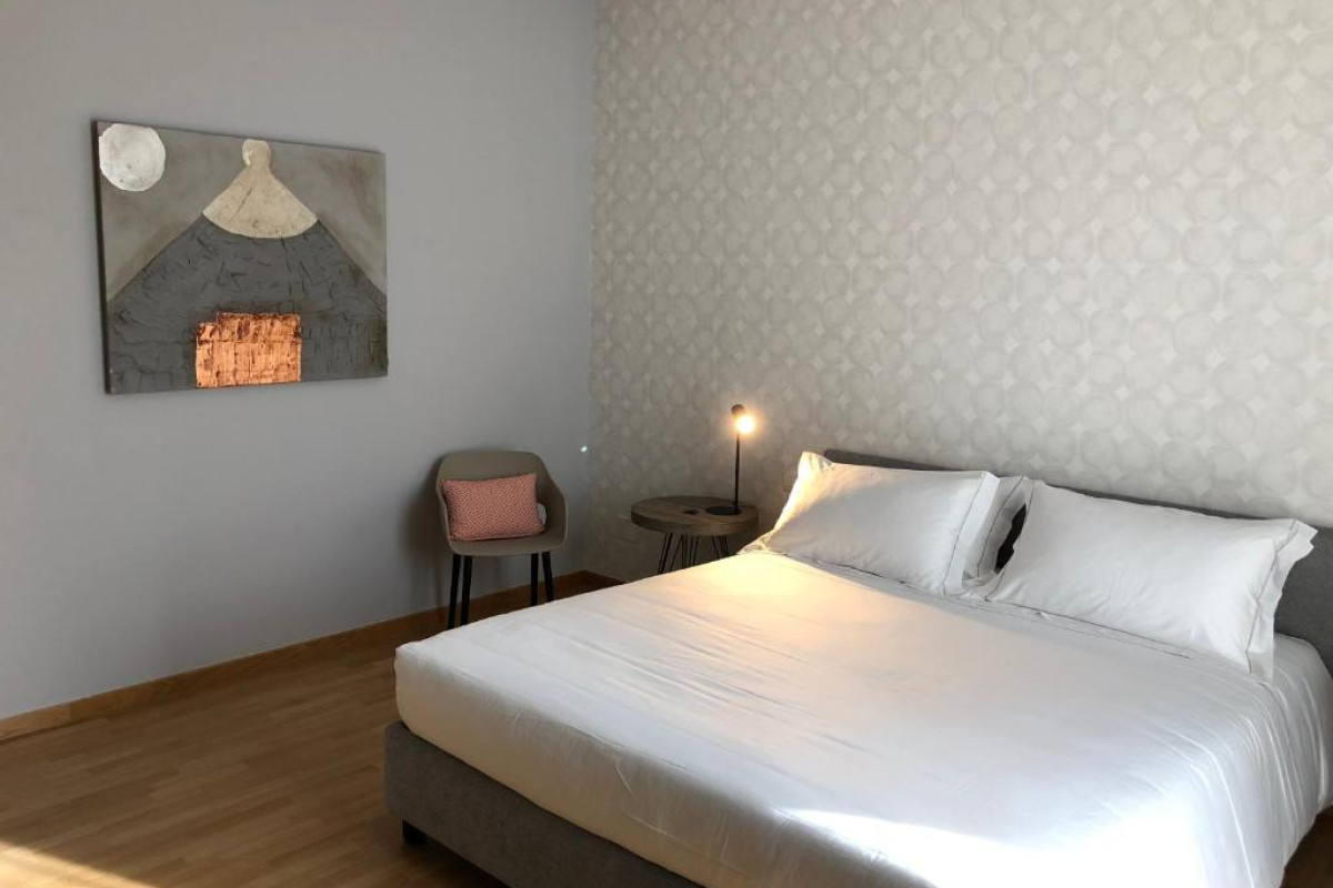 200 Rooms & Terrace