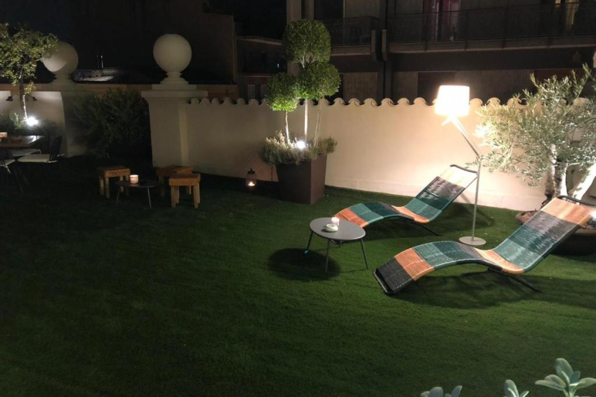 200 Rooms & Terrace