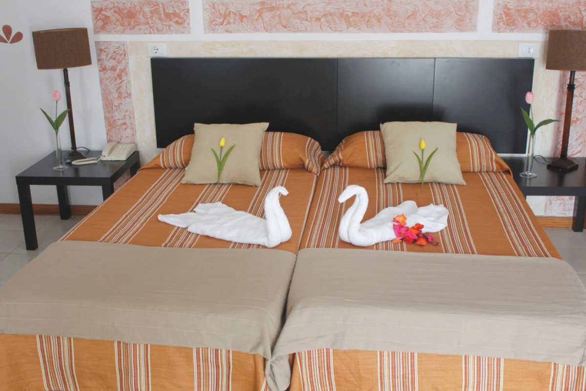 4DREAMS HOTEL