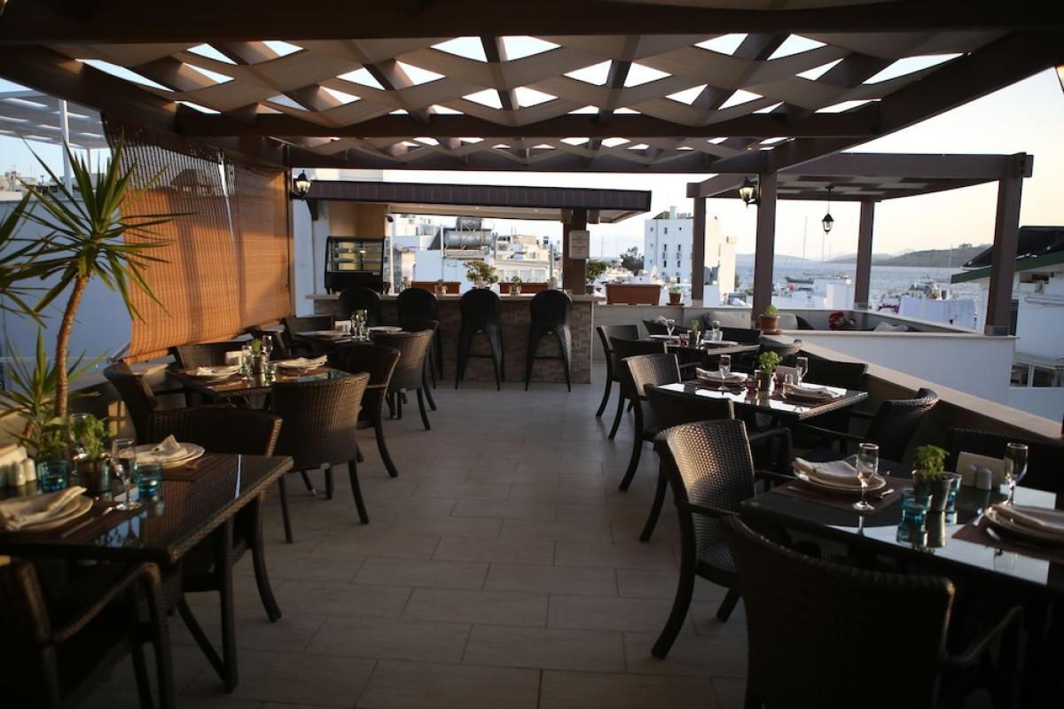 7 ART FESLEGEN HOTEL