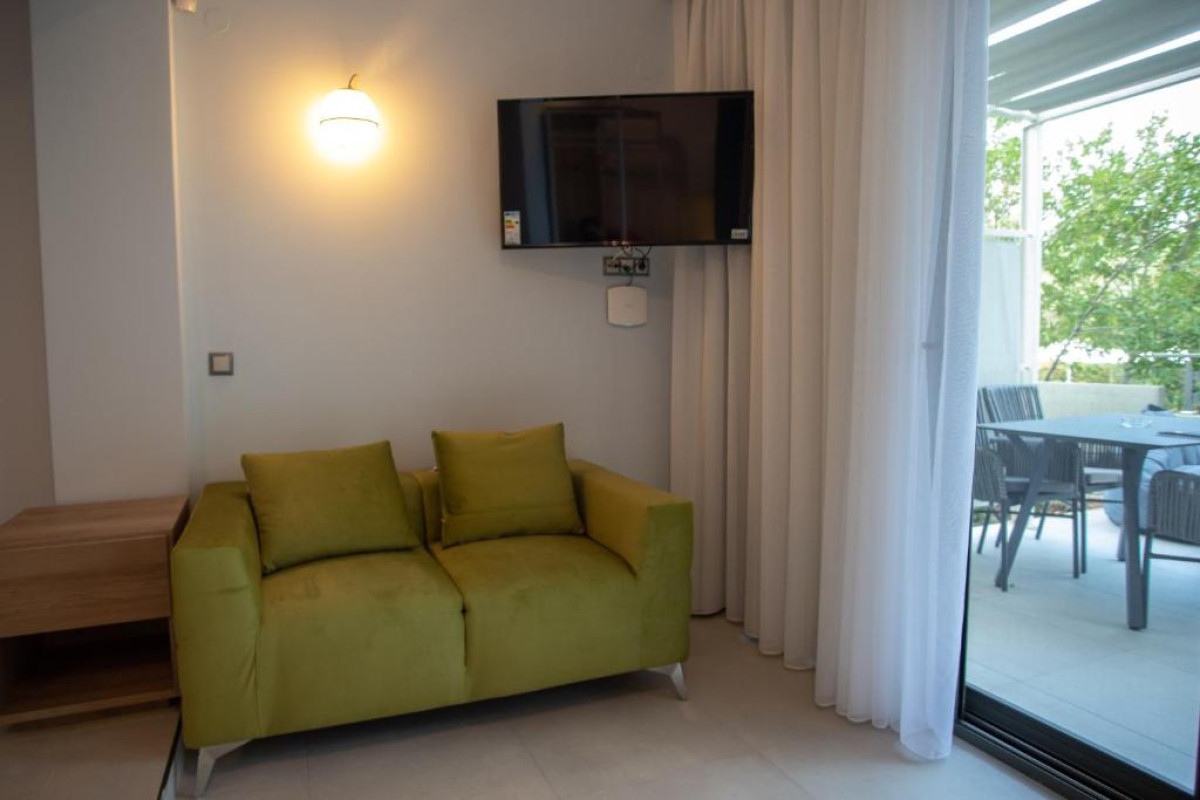 8 Boutique Hotel (Potidea)