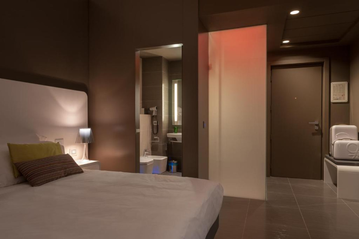 8piuhotel