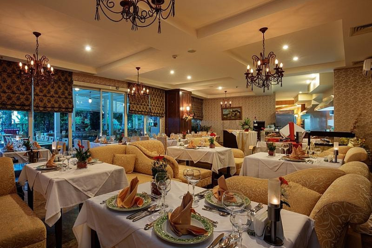 Crystal Admiral Resort Suits and Spa