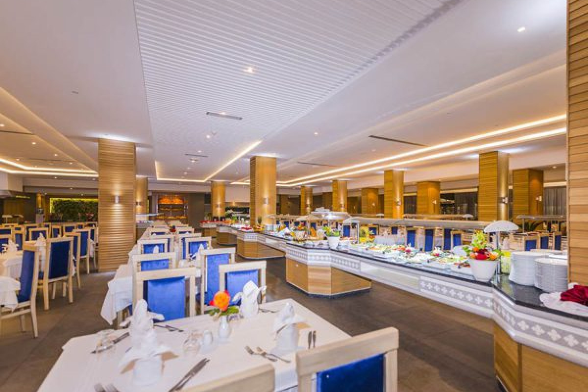 ABOU SOFIANE HOTEL & AQUAPARK