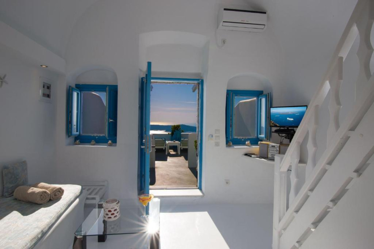 Abyssanto Suites & Spa by Apolafsi