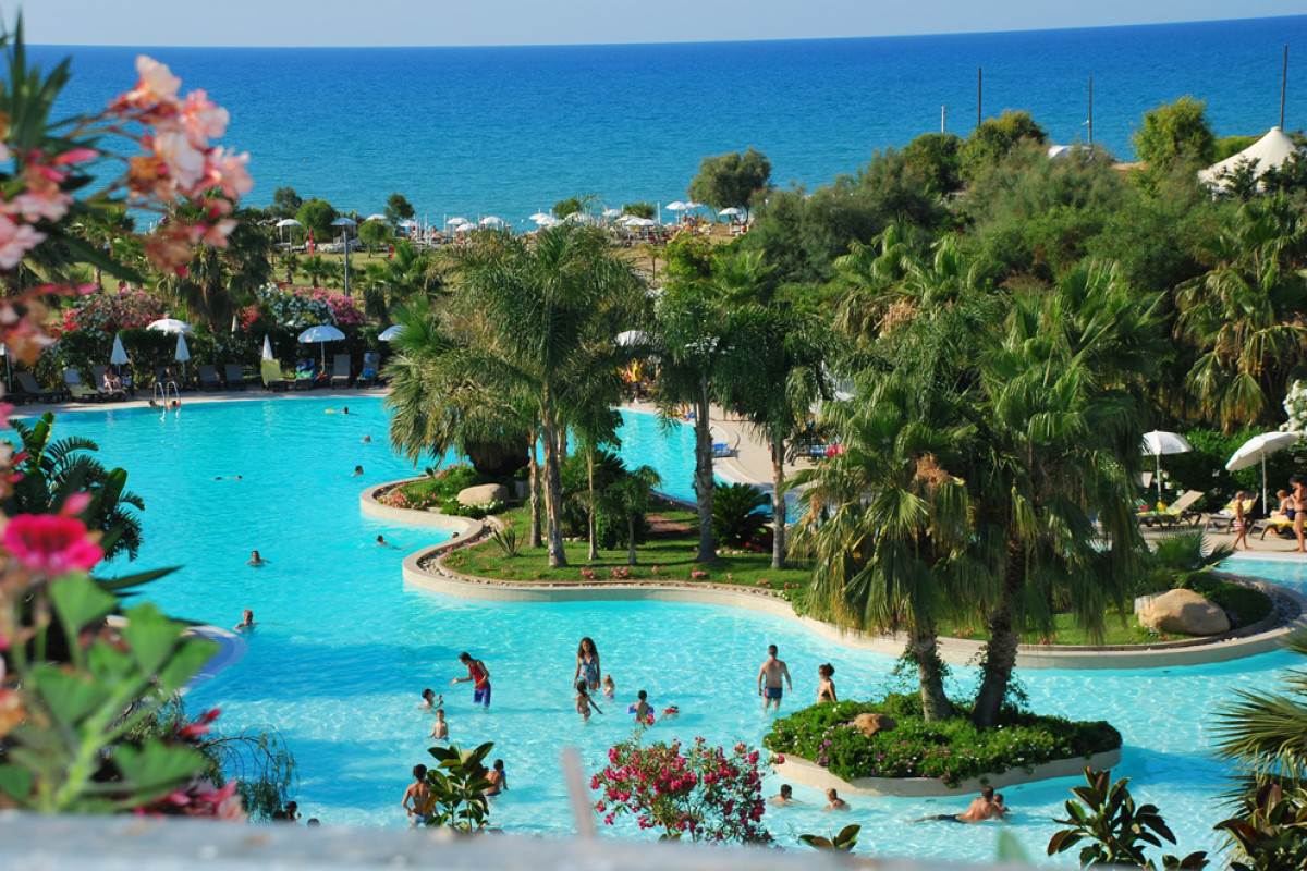 MCLUB ACACIA RESORT