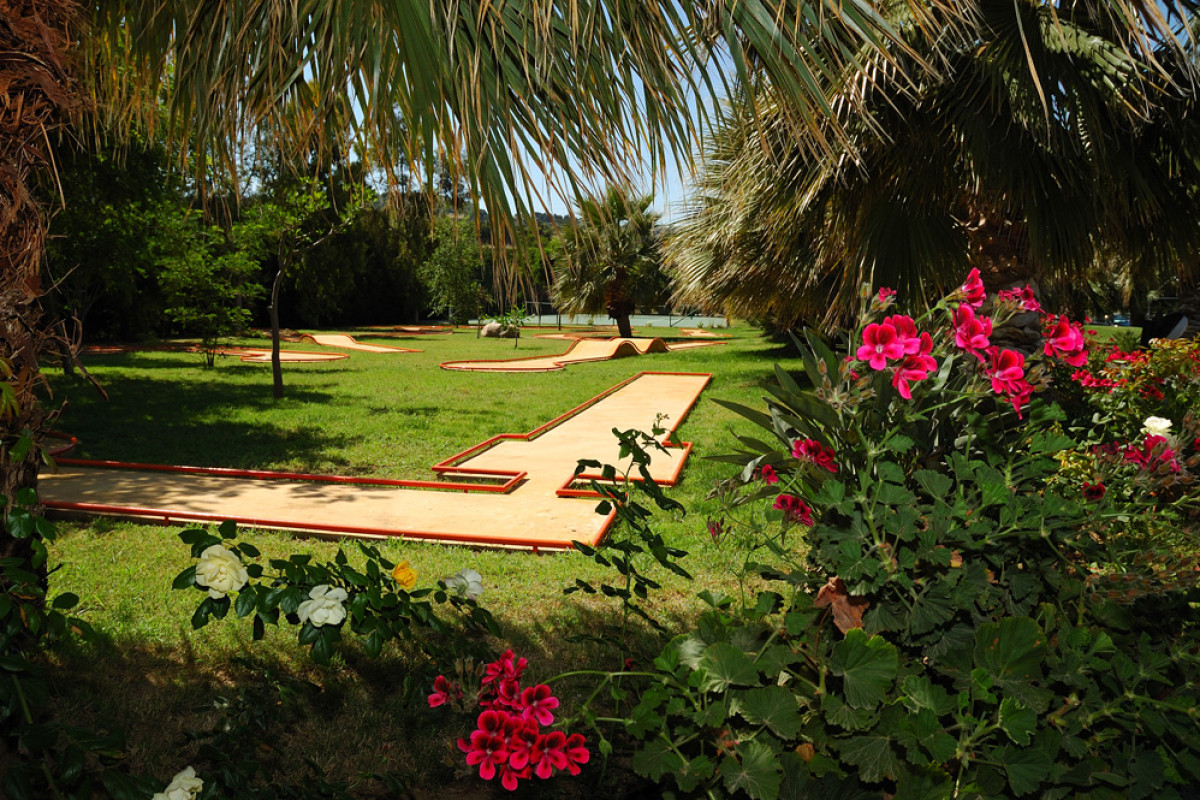 MCLUB ACACIA RESORT