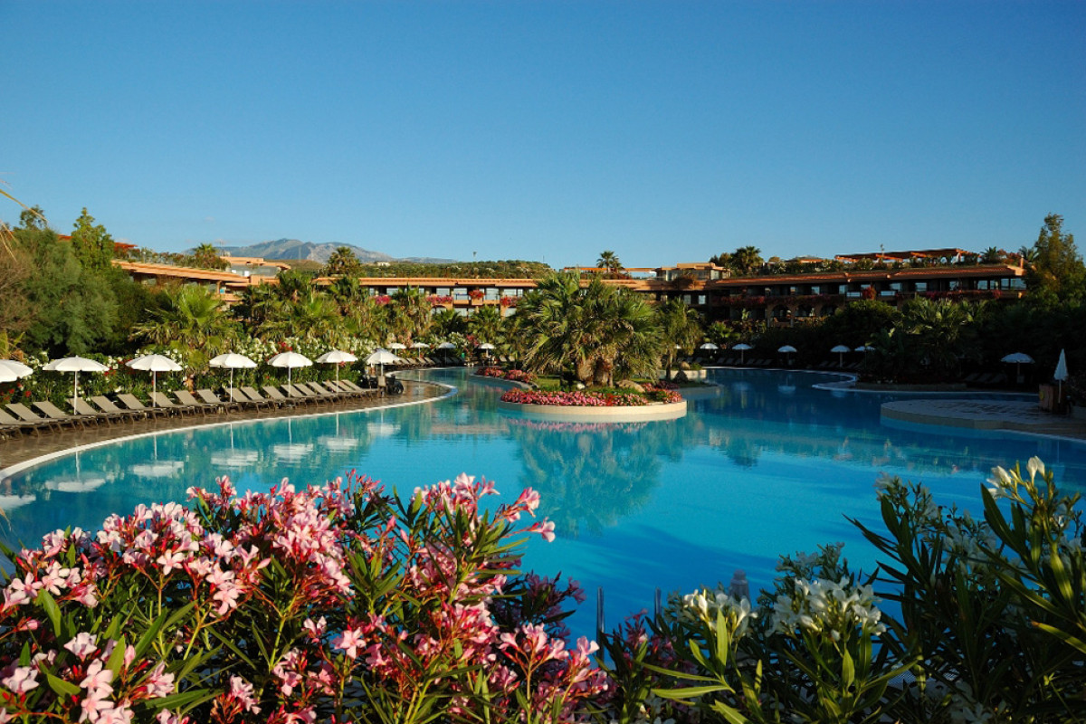 MCLUB ACACIA RESORT