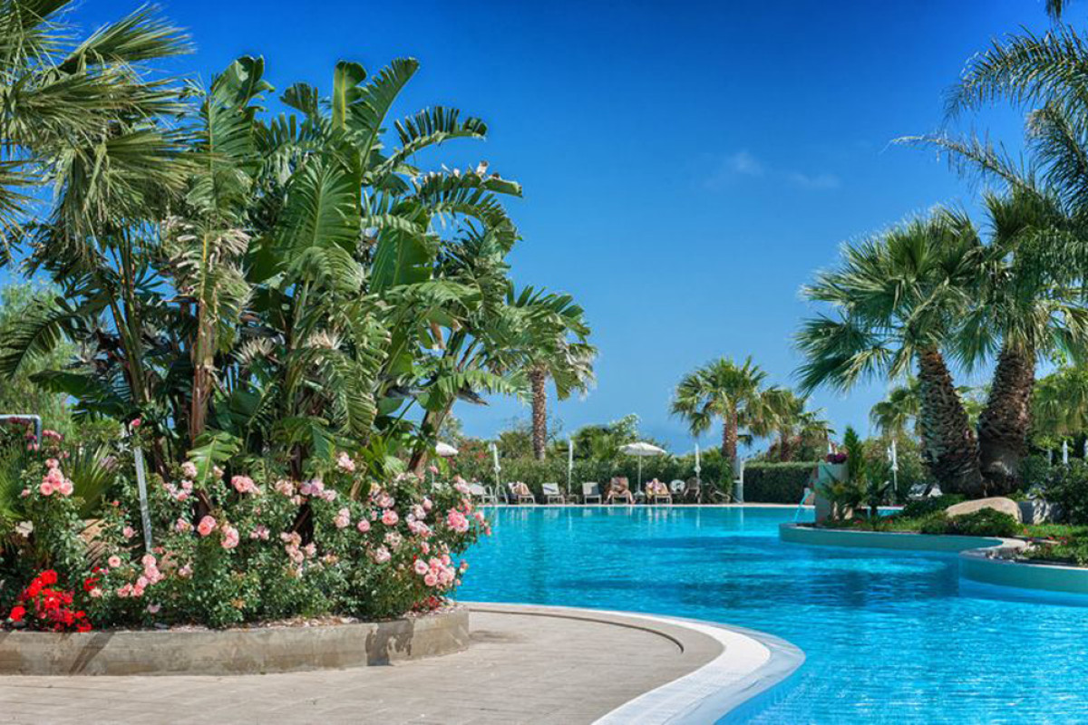 MCLUB ACACIA RESORT