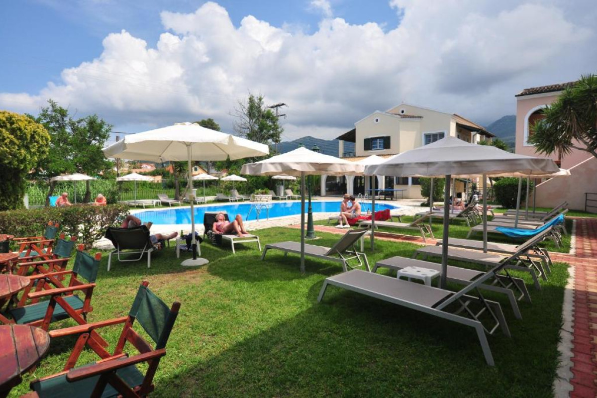 Acharavi Garden Hotel