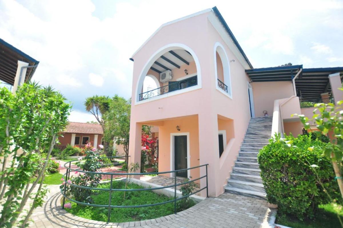 Acharavi Garden Hotel