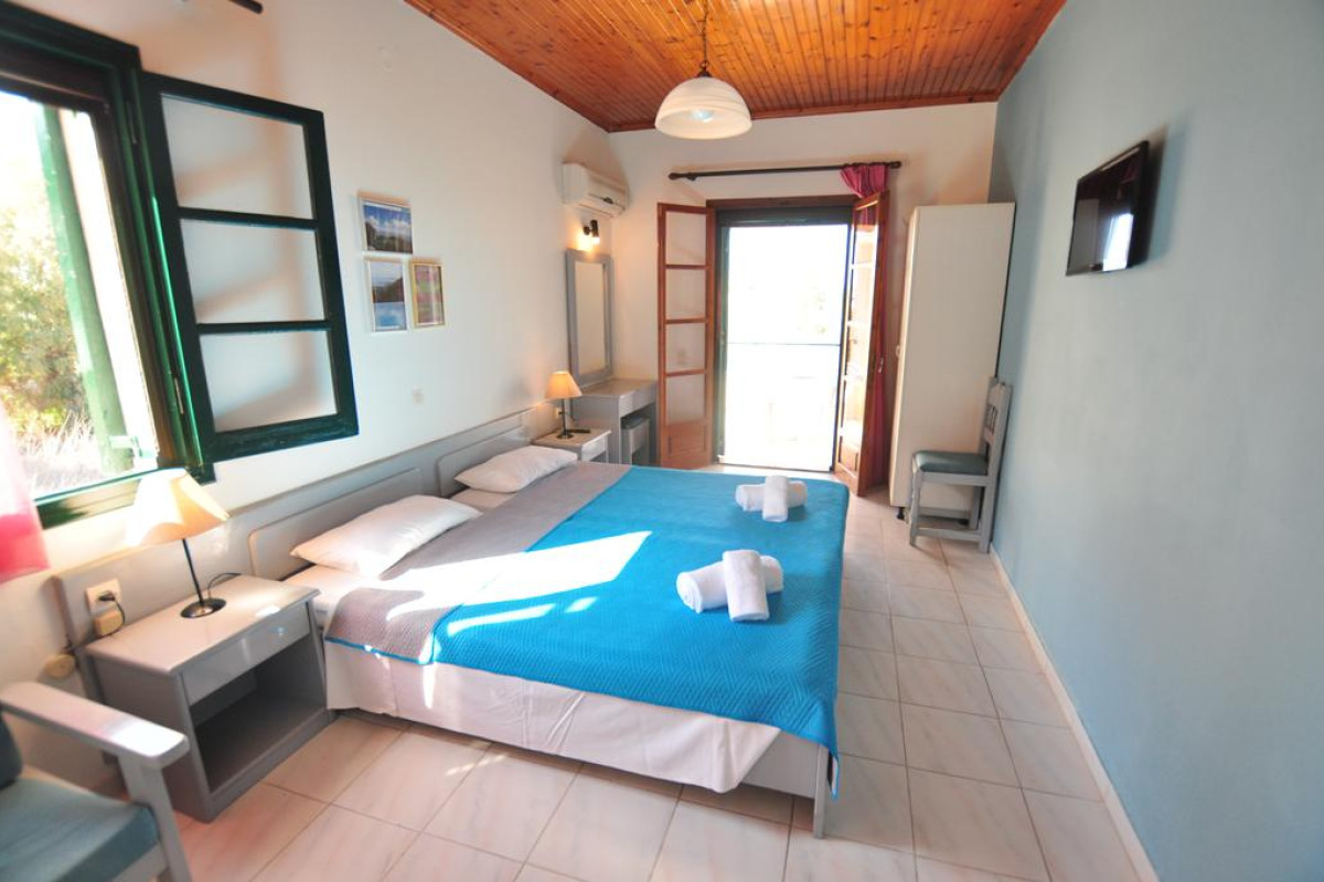 Acharavi Garden Hotel