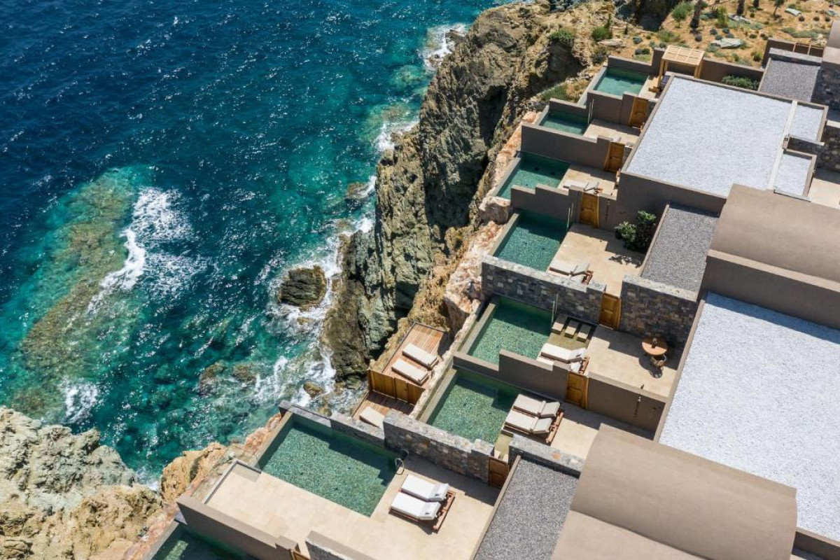 Acro Suites - A Wellbeing resort