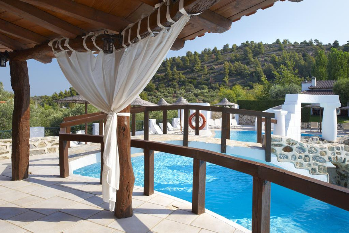 Acrotel Athena Residence