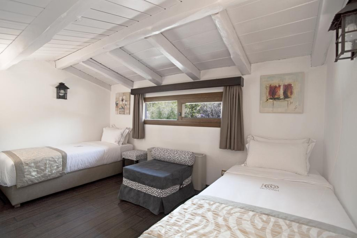 Acrotel Athena Residence