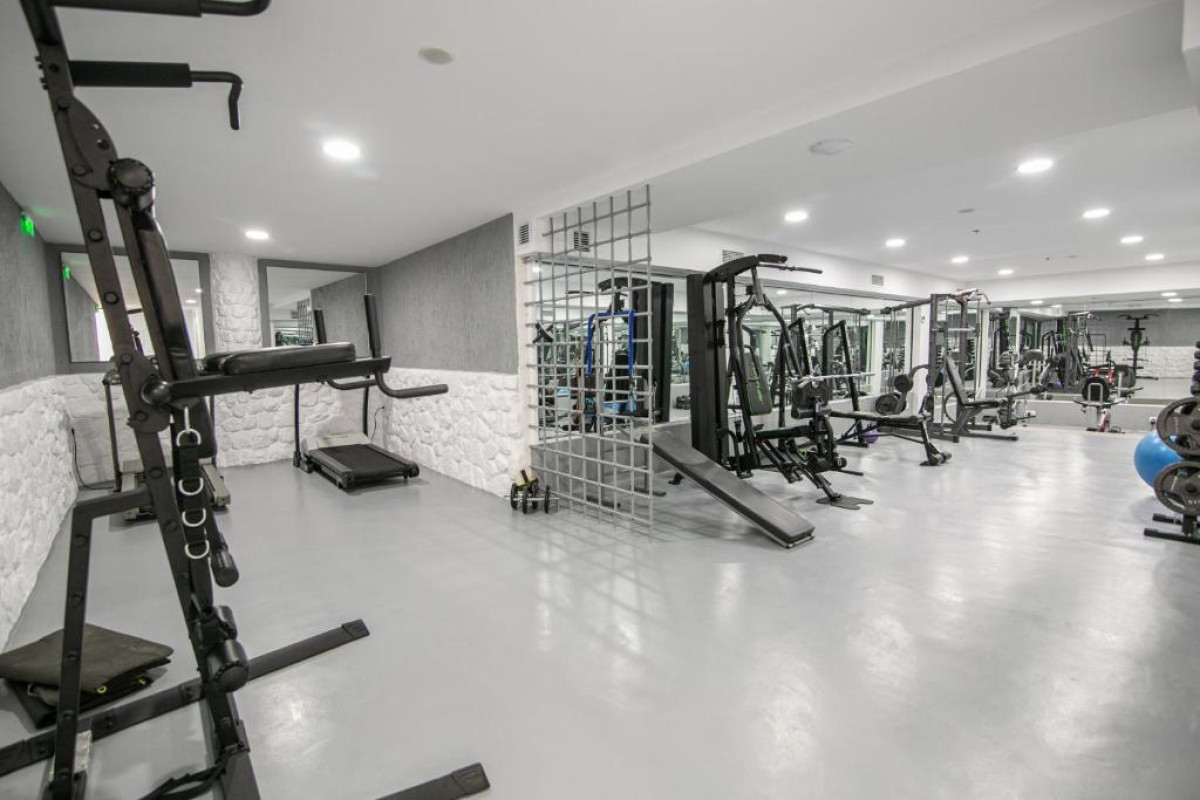Acroterra Rosa Hotel & Spa