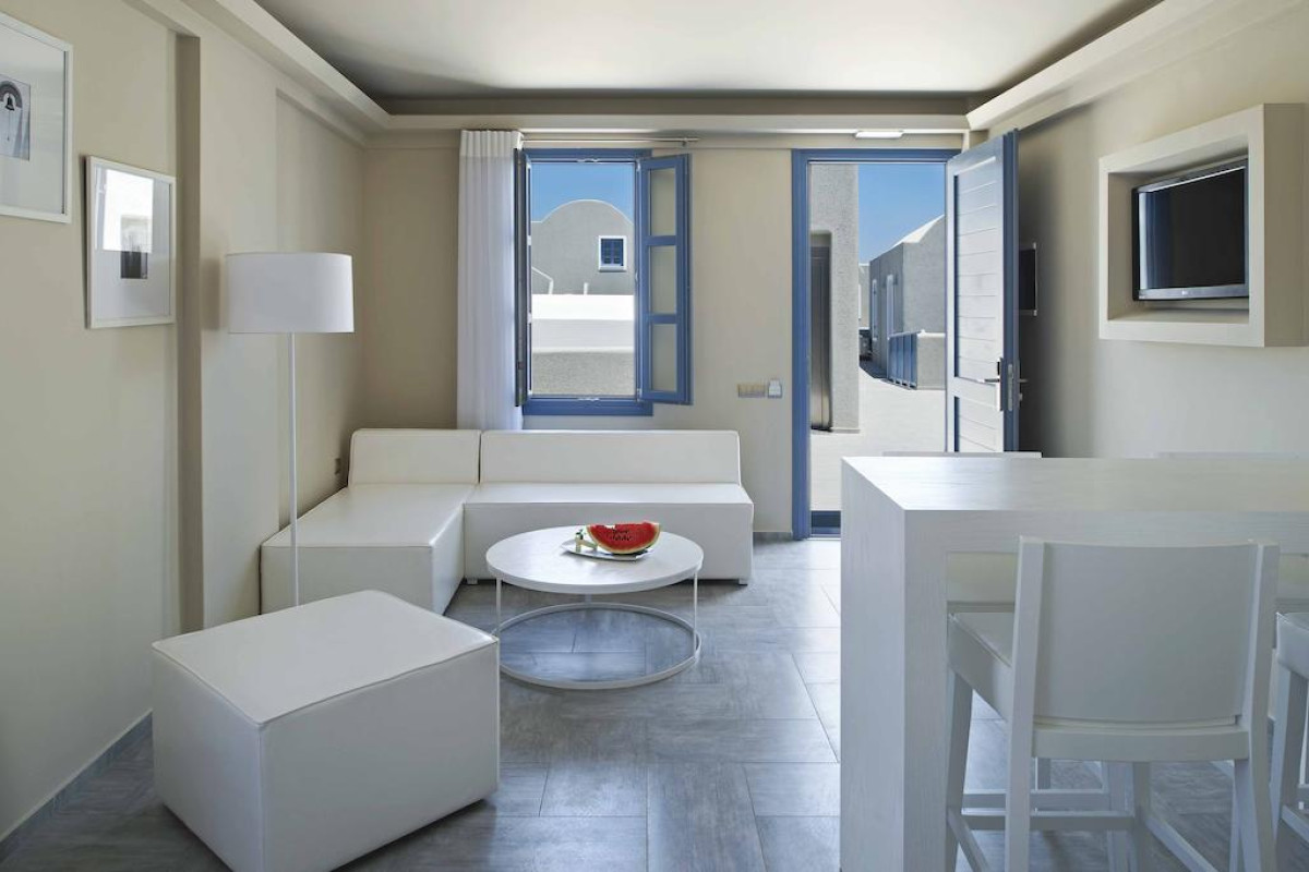 Acroterra Rosa Santorini