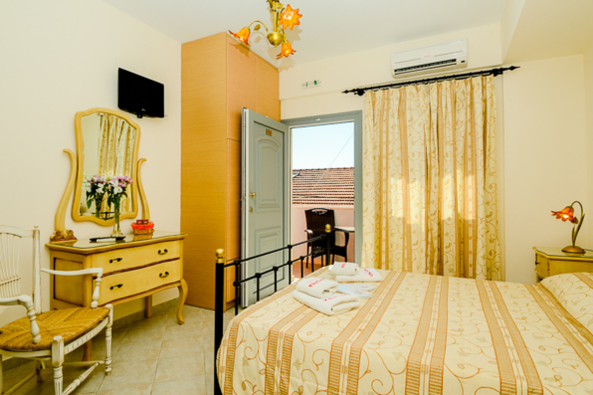 Akrothea Hotel ( Parga)