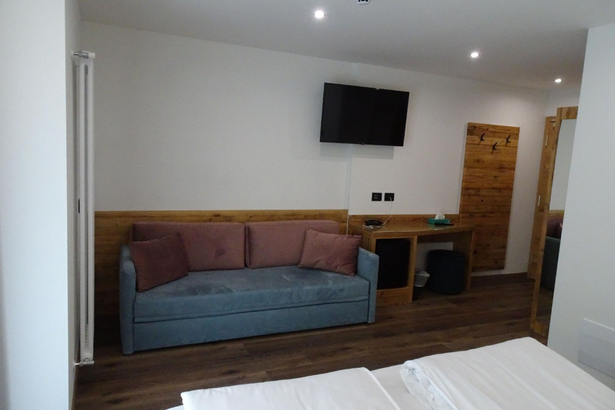 Active Alm Hotel